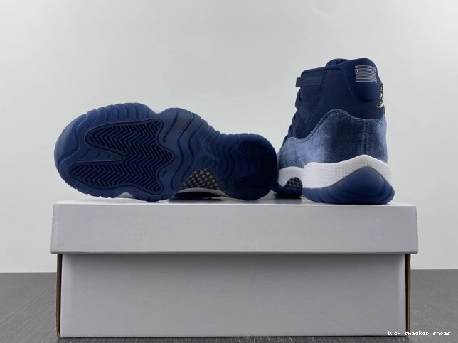 Cheap LUCY Air WMNS Jordan Midnight Navy AR0715-441 Velvet 11 0709